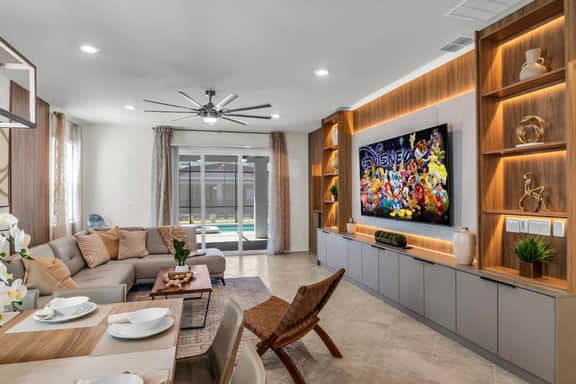 Family retreat w/ pool & arcade room - Image 2